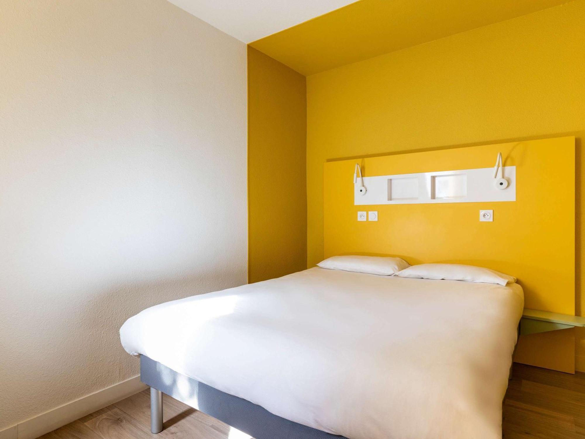 Ibis Budget Lyon Est Saint Quentin Fallavier Zewnętrze zdjęcie