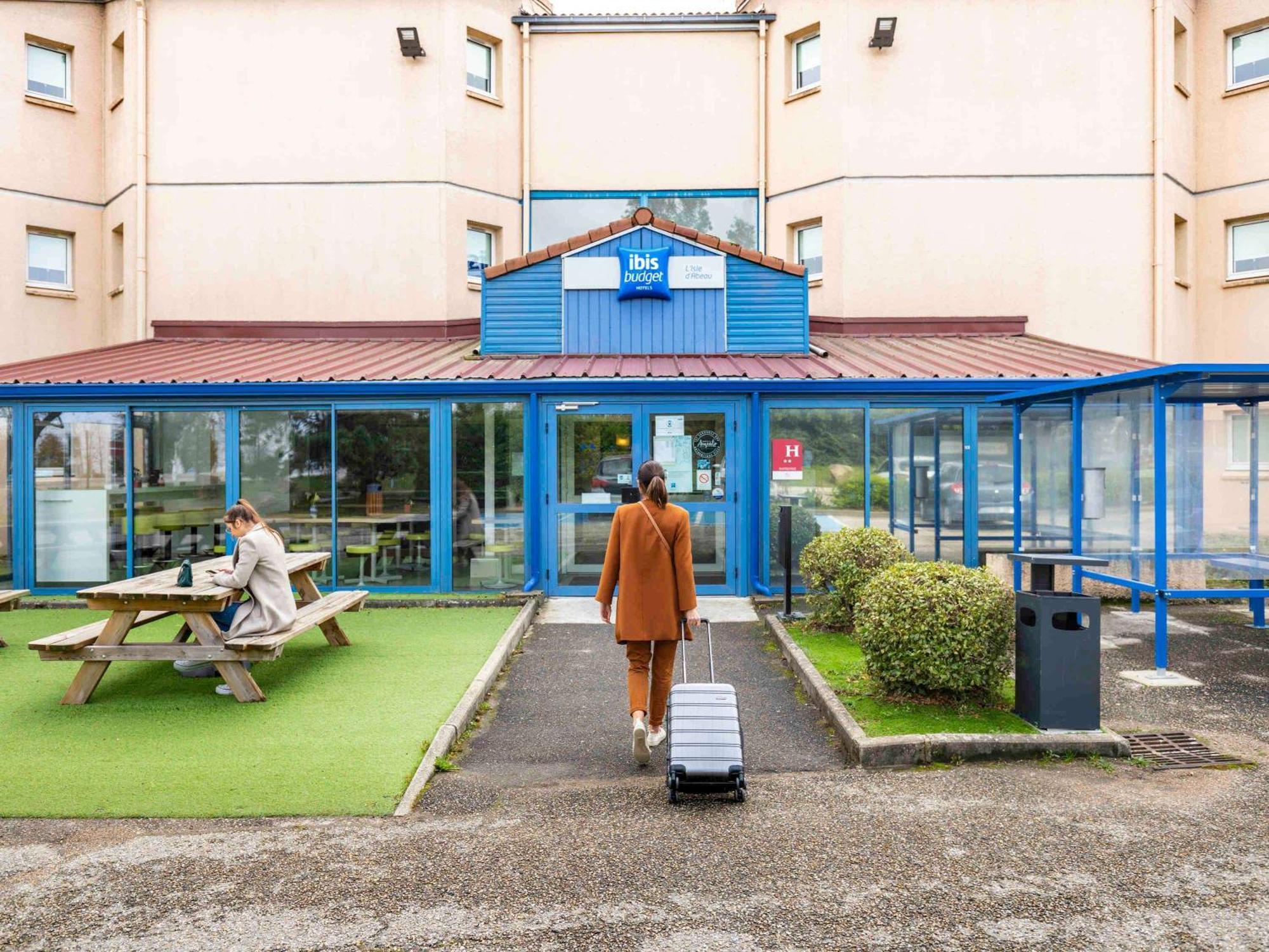 Ibis Budget Lyon Est Saint Quentin Fallavier Zewnętrze zdjęcie